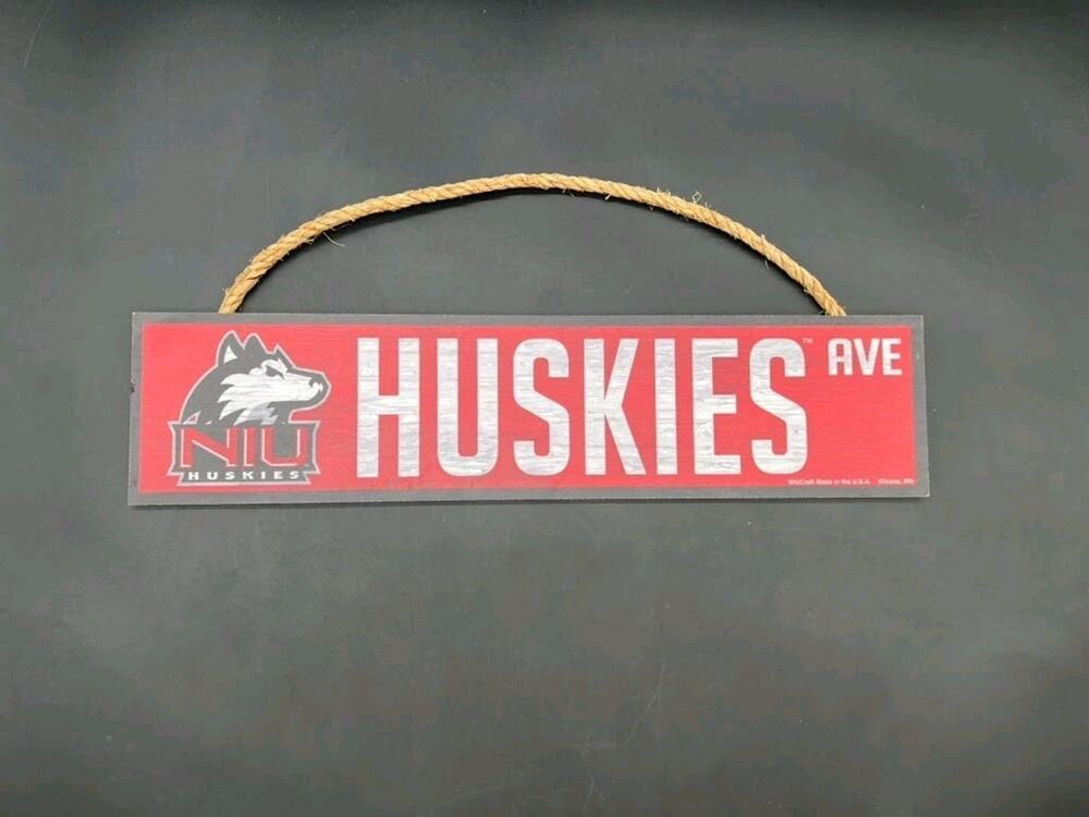 Northern Illinois Huskies Flat Wood Sign with Hanging String 17 X 4.5
